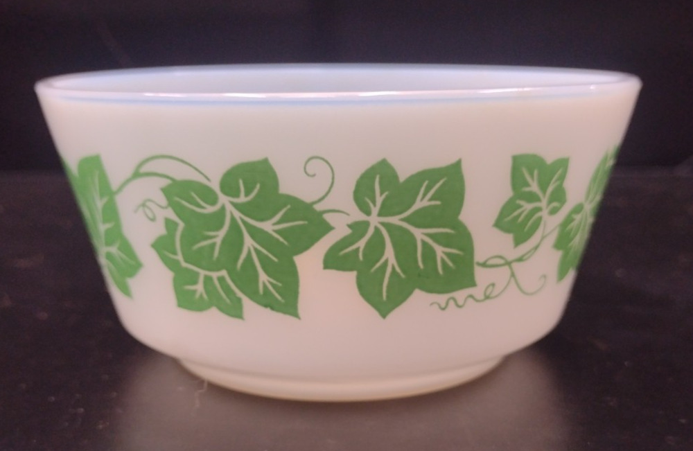Anchor Hocking Ivy White Milk Glass 5” Mixing Bowl Fire King